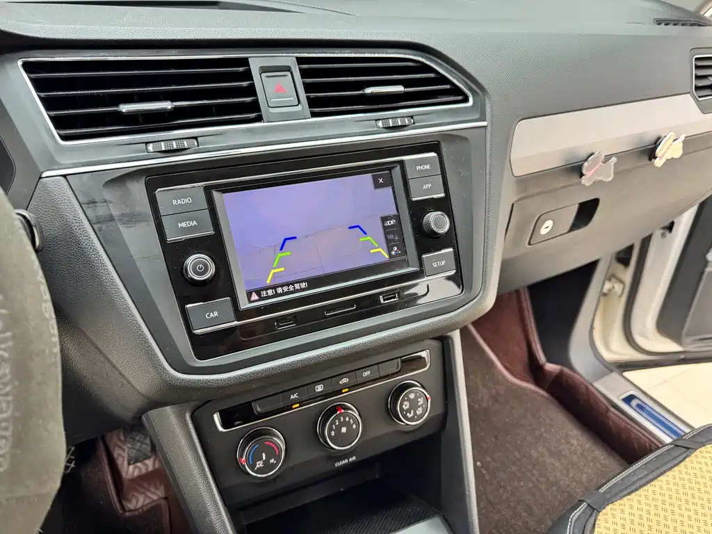 Volkswagen Tiguan L 2019 — фото 13