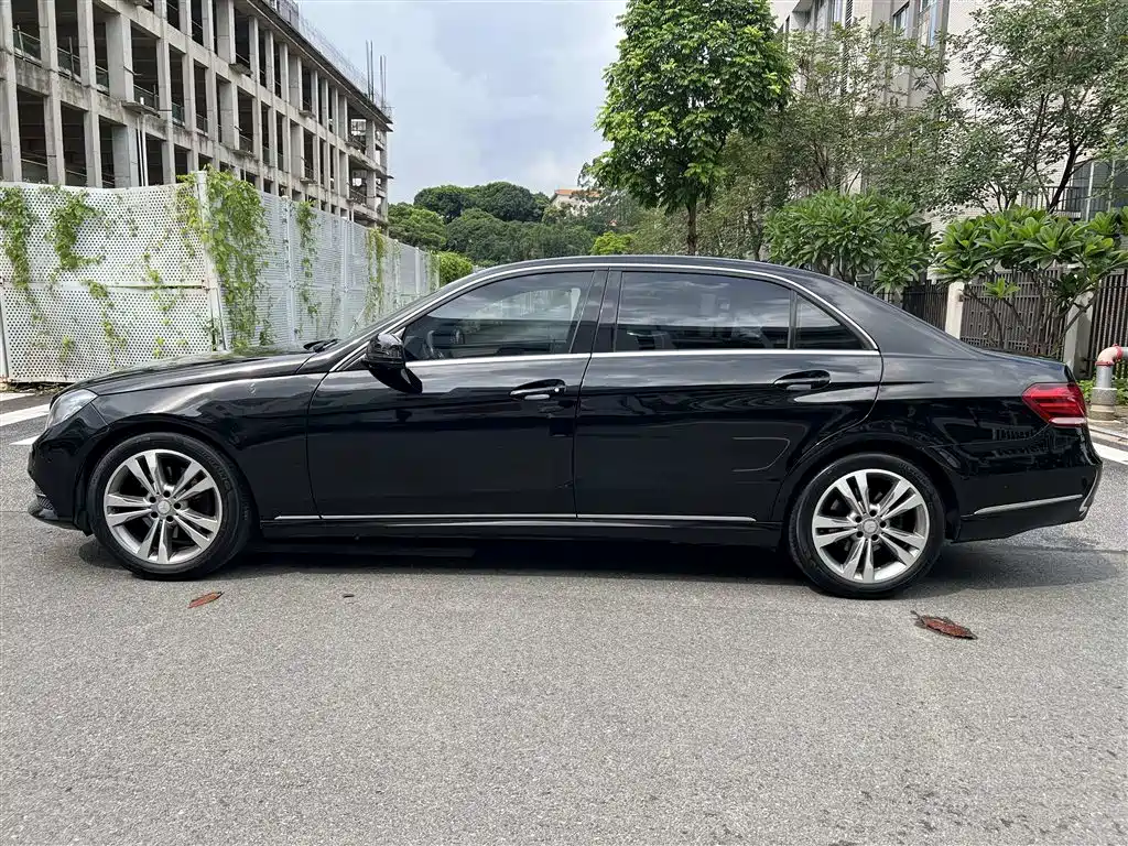 Mercedes-Benz E-Class 2015