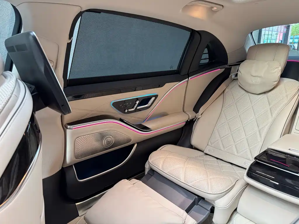 Mercedes-Benz S-Class 2023 — фото 13