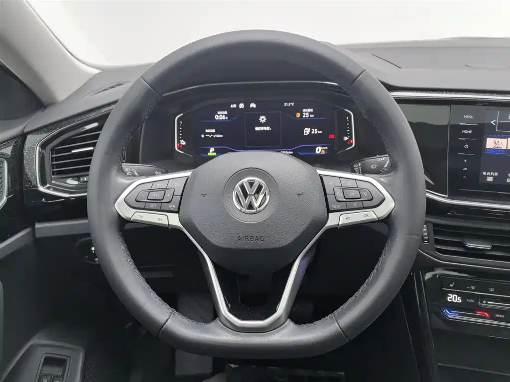 Volkswagen GTE PHEV 2020 — фото 11