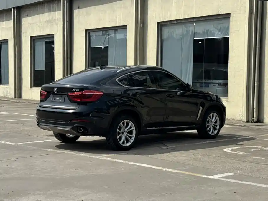 BMW X6 2018 — фото 12