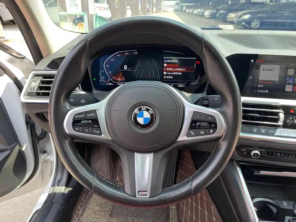 BMW 3 Series 2021 — фото 10