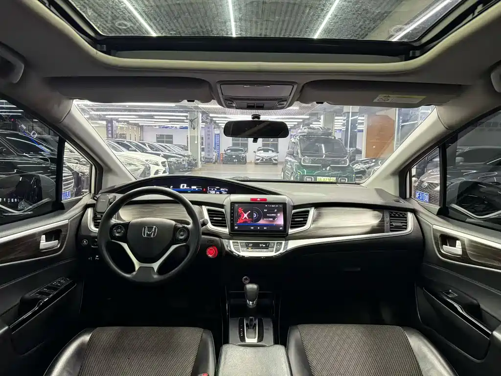 Honda Jade 2017 — фото 3