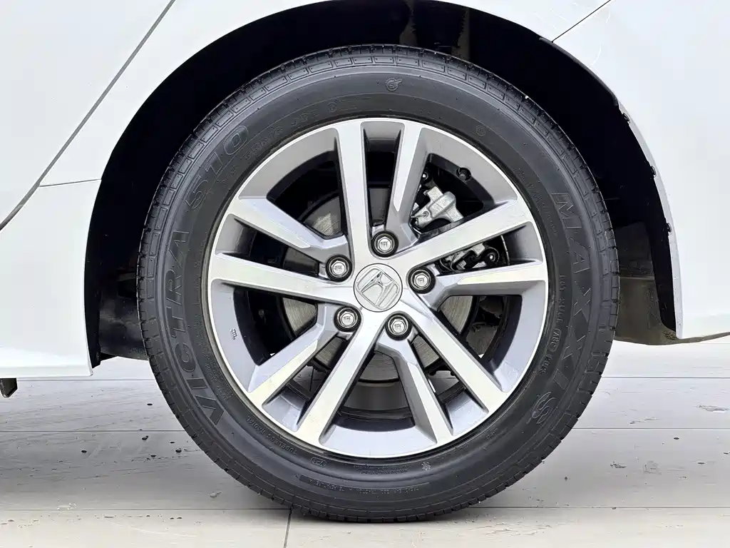 Honda Civic 2023 — фото 13