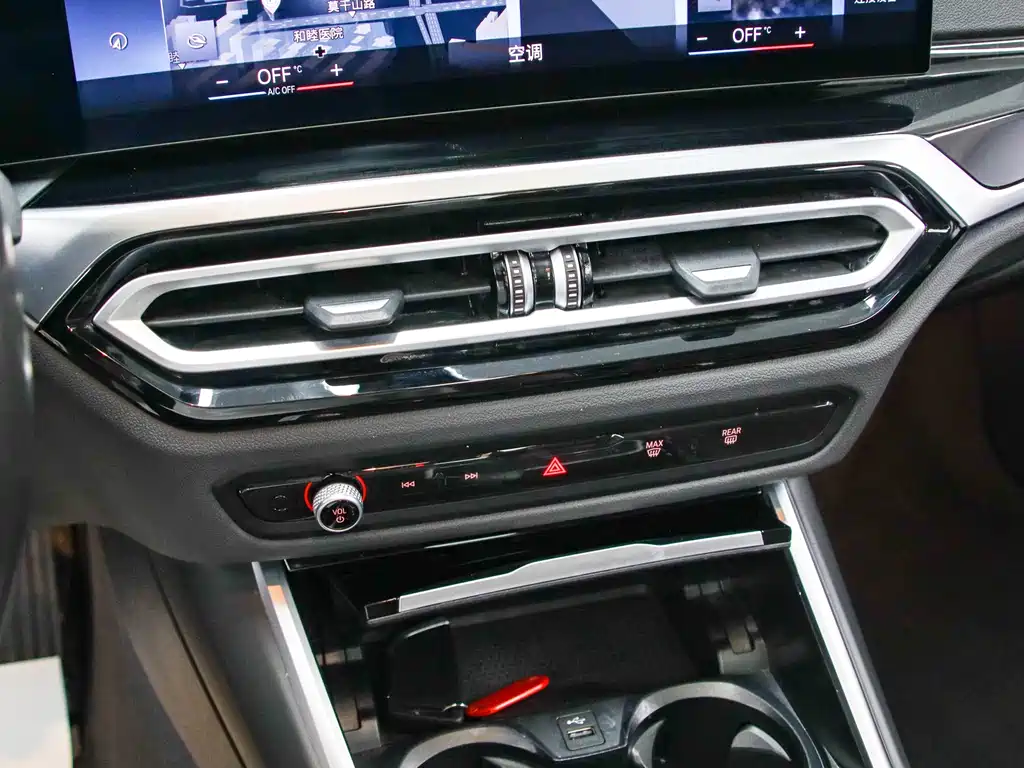 BMW 3 Series 2023 — фото 10