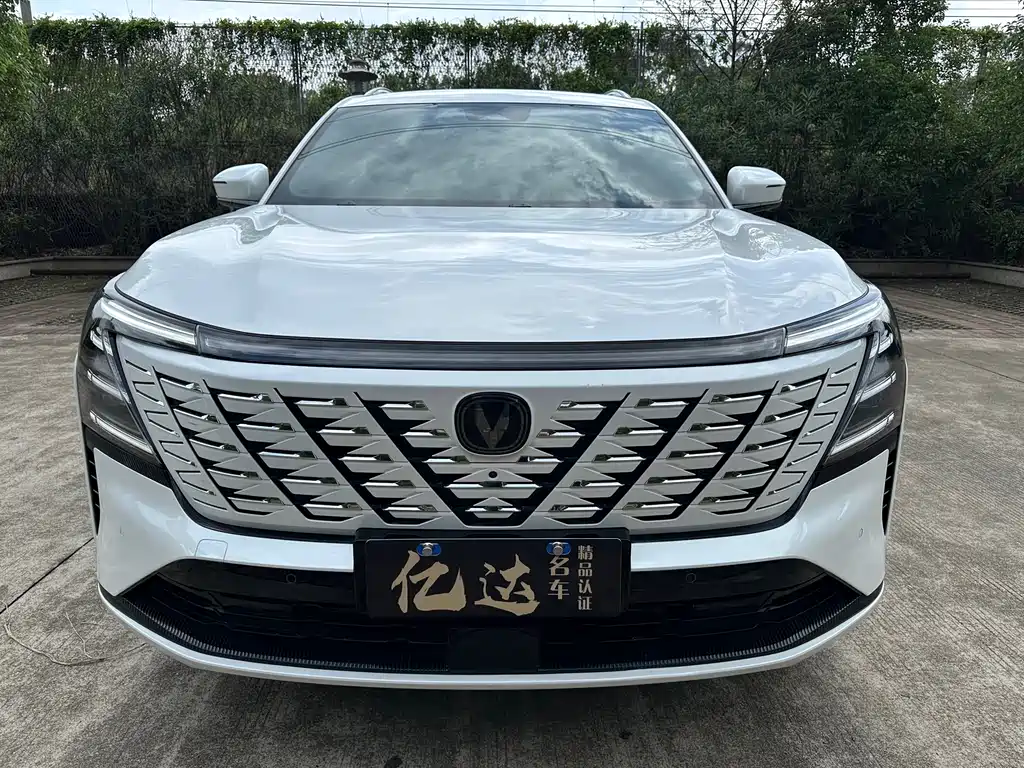 Changan CS75 PLUS 2025 — фото 2
