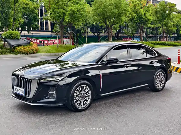 Hongqi H5 2023