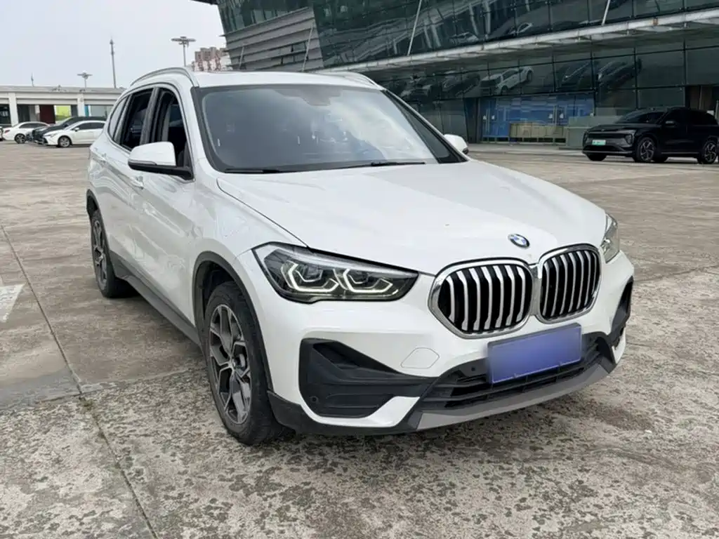 BMW X1 2023 — фото 8