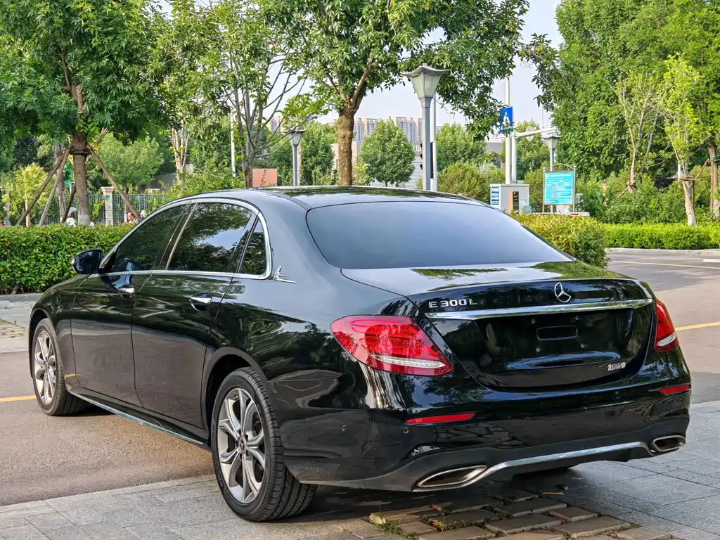 Mercedes-Benz E-Class 2020 — фото 5