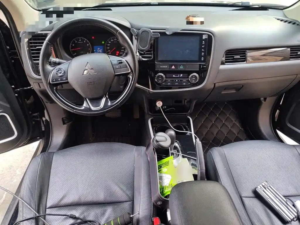 Mitsubishi Outlander 2018