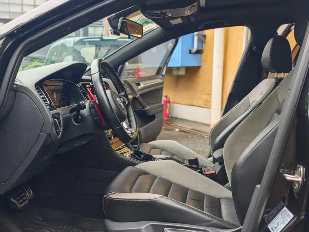 Volkswagen Golf 2020
