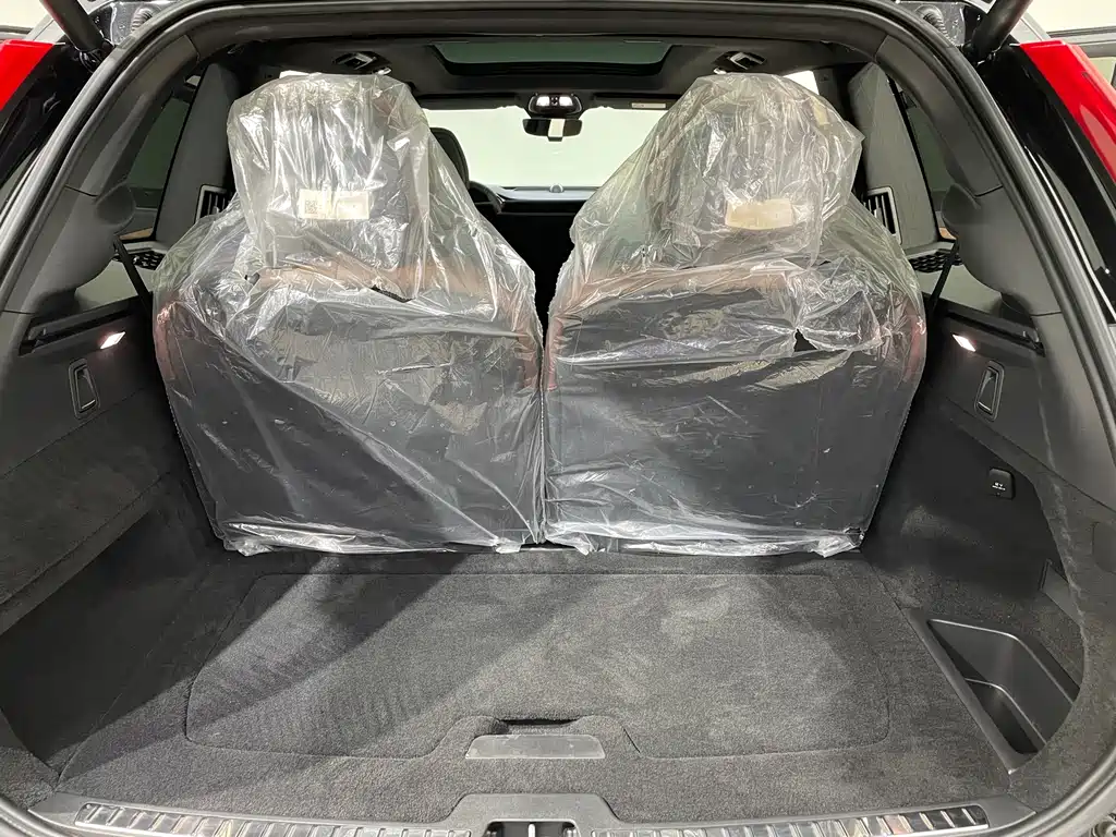 Volvo XC90 2022 — фото 23