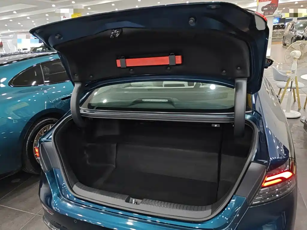 Honda Accord New Energy 2023 — фото 19