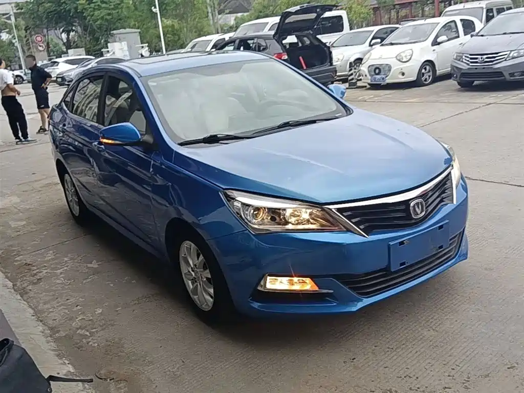 Changan V7 2015 — фото 4