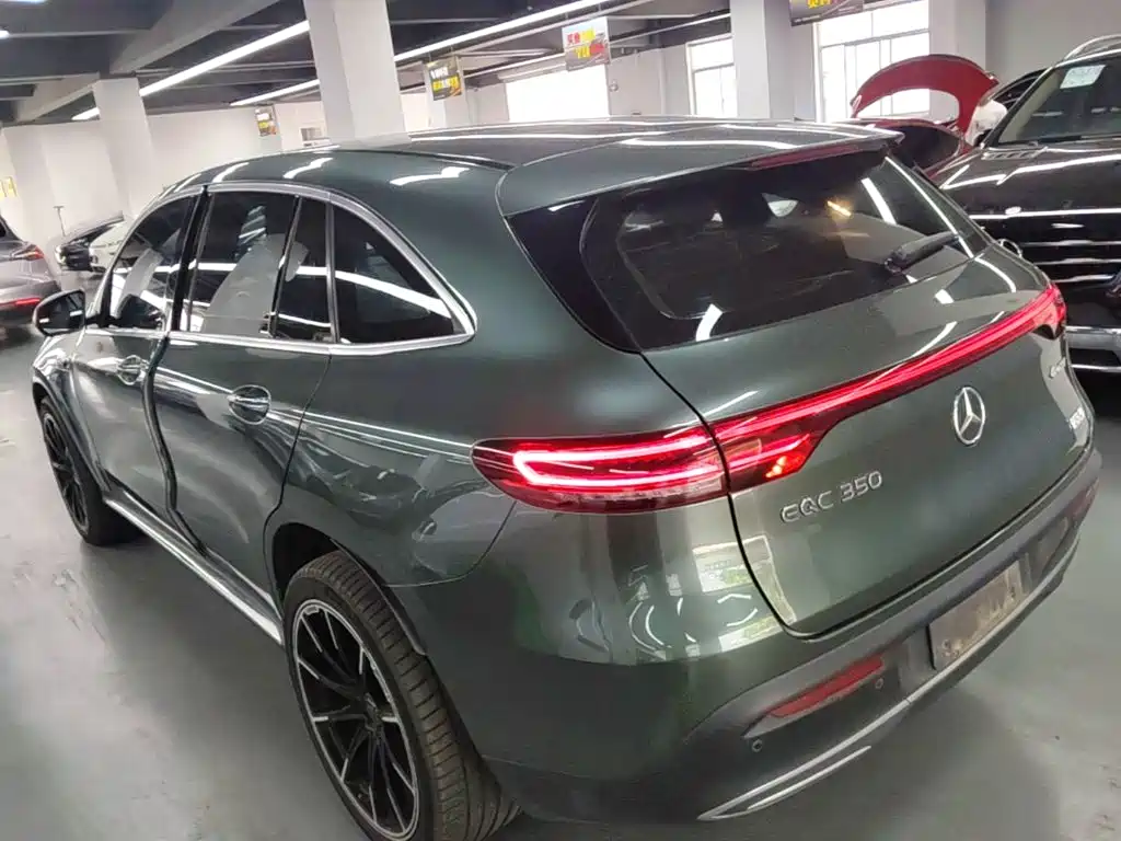 Mercedes-Benz EQC 2021 — фото 5