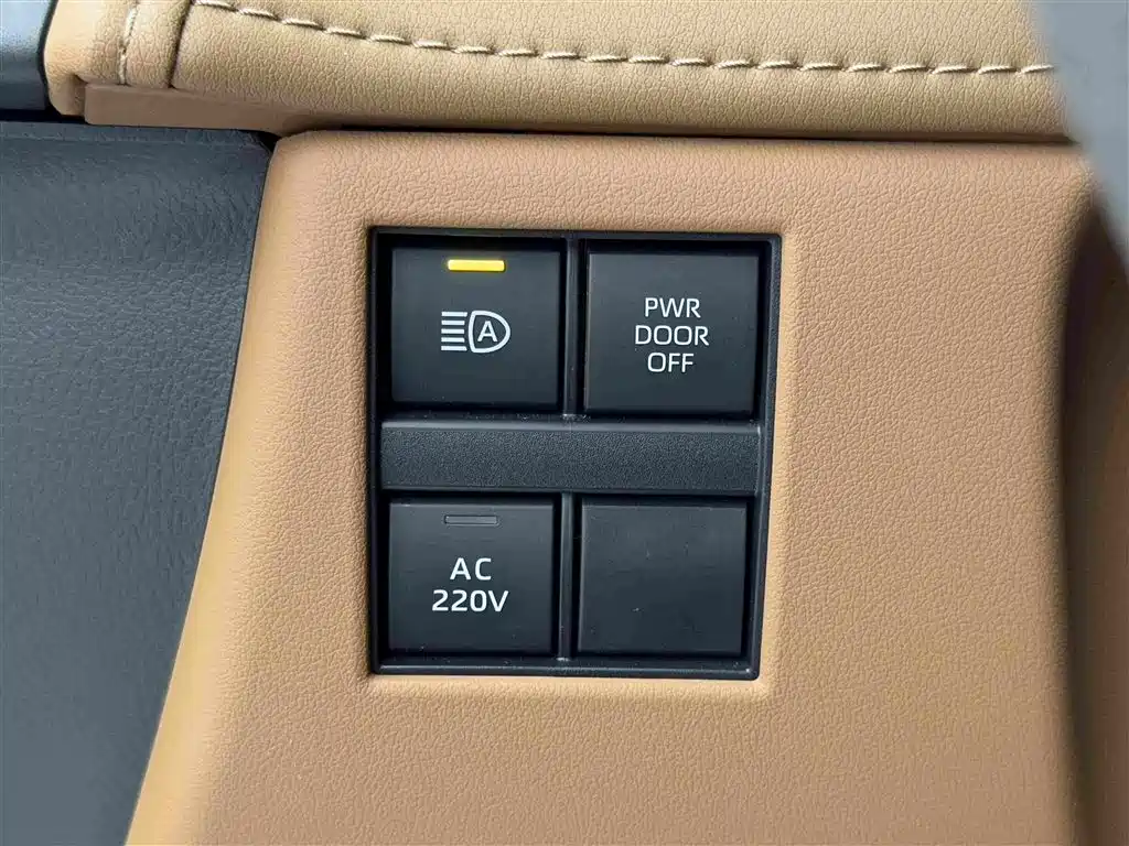Toyota Vellfire 2025 — фото 20