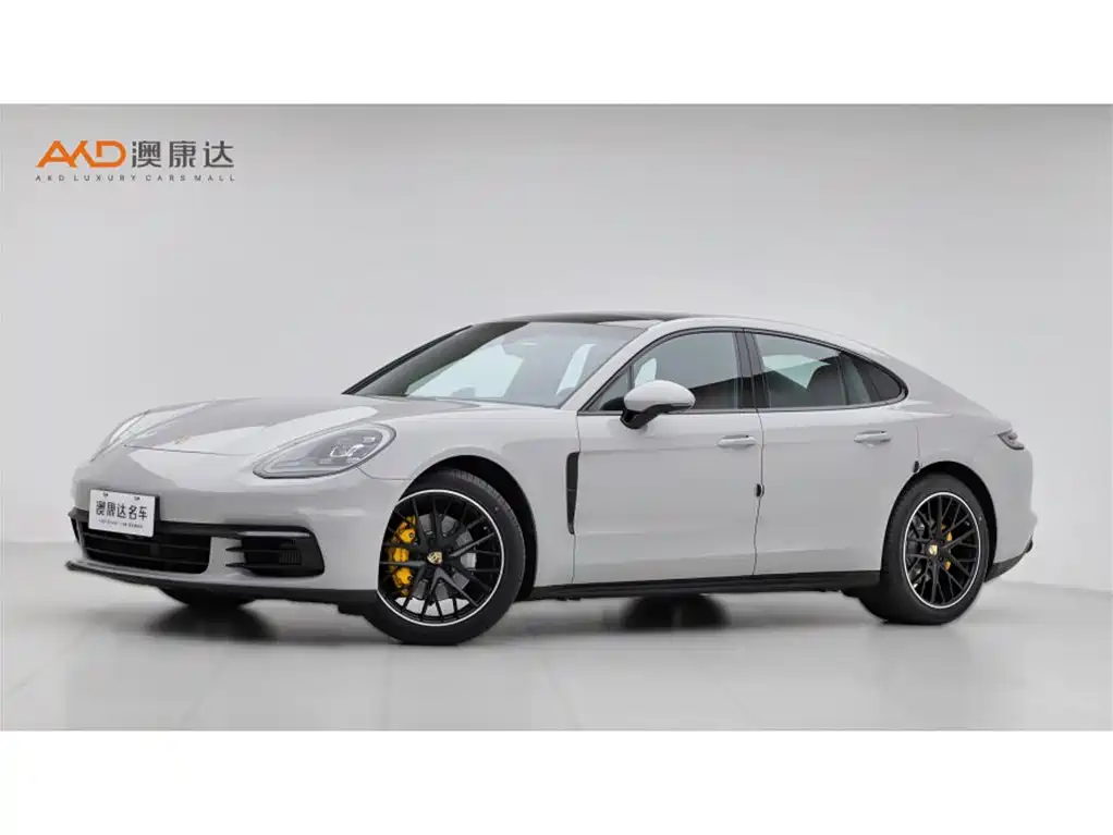 Porsche Panamera 2019 — фото 1