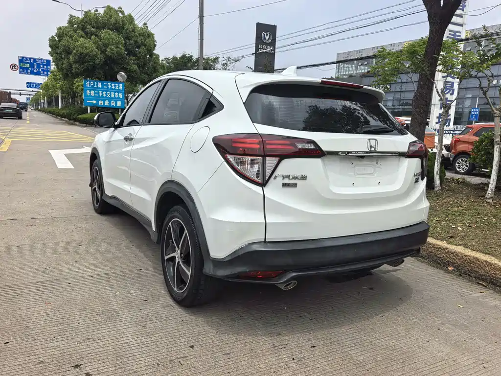 Honda Vezel 2022 — фото 7