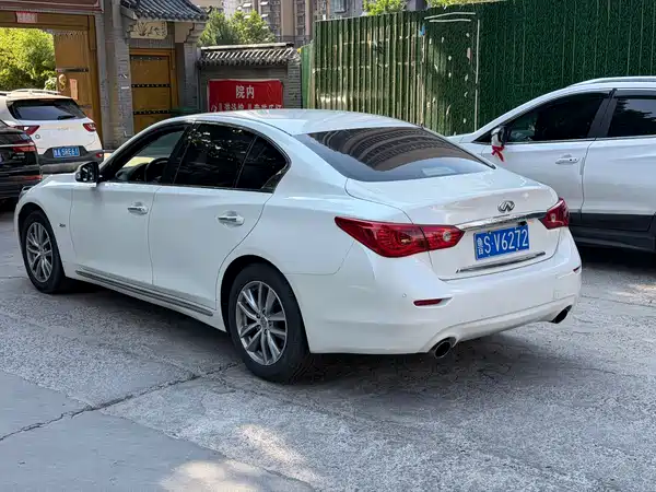 Infiniti Q50L 2016
