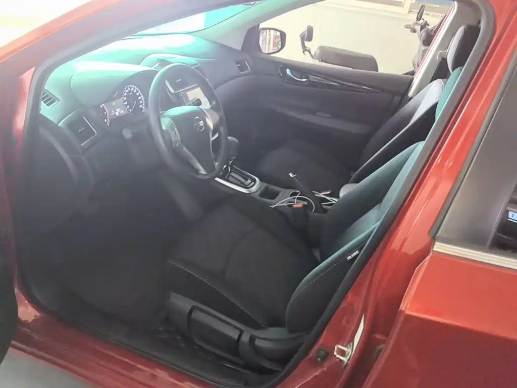 Nissan Tiida 2017 — фото 16