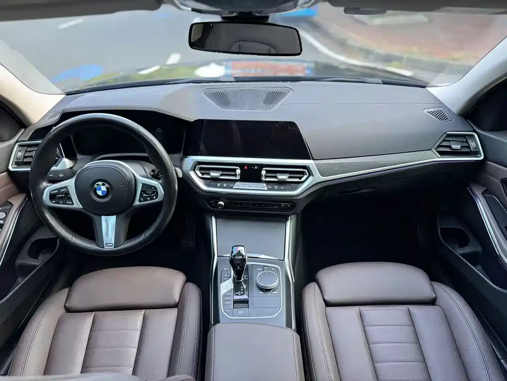 BMW 3 Series 2021