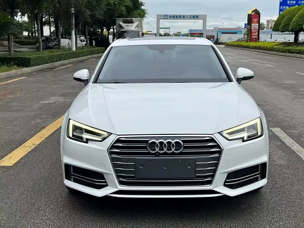Audi A4L 2018