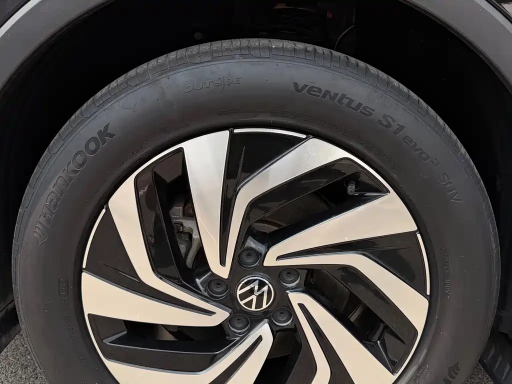 Volkswagen Tiguan L 2022 — фото 21