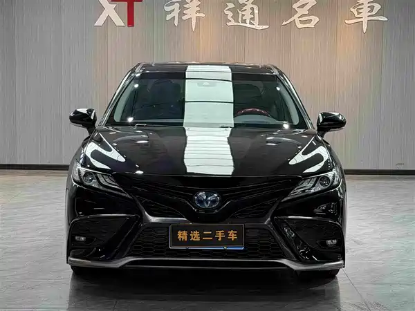 Toyota Camry 2021