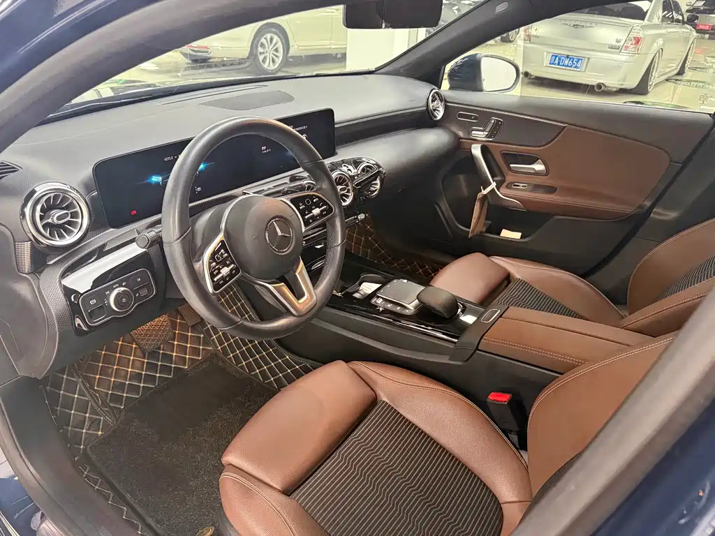 Mercedes-Benz A-Class 2020 — фото 22