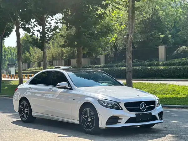 Mercedes-Benz C-Class 2021