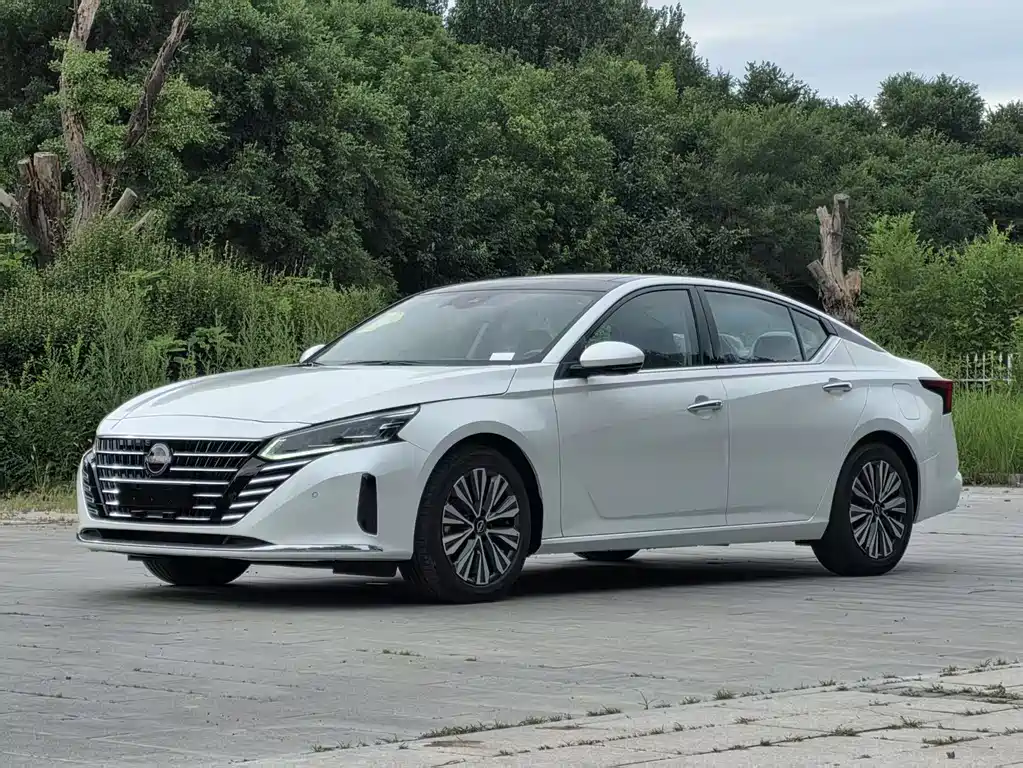 Nissan Teana 2026
