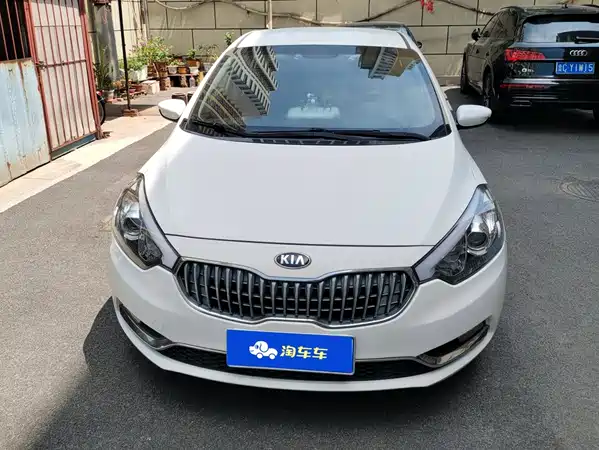 Kia K3 2015