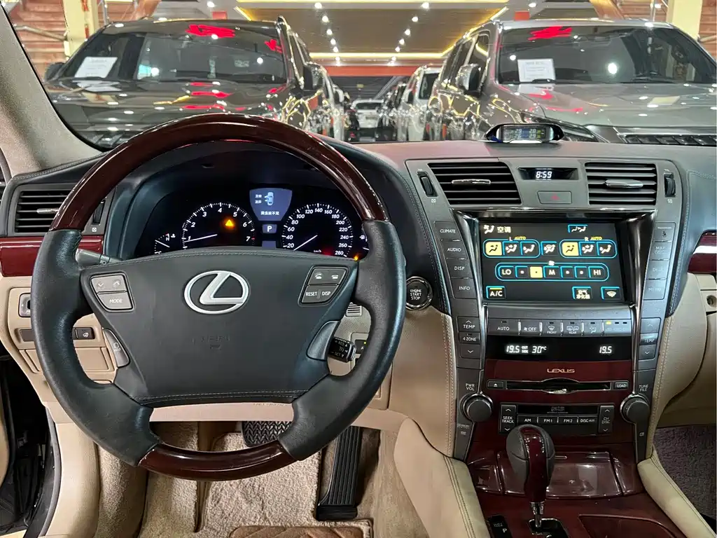 Lexus LS 2008 — фото 10
