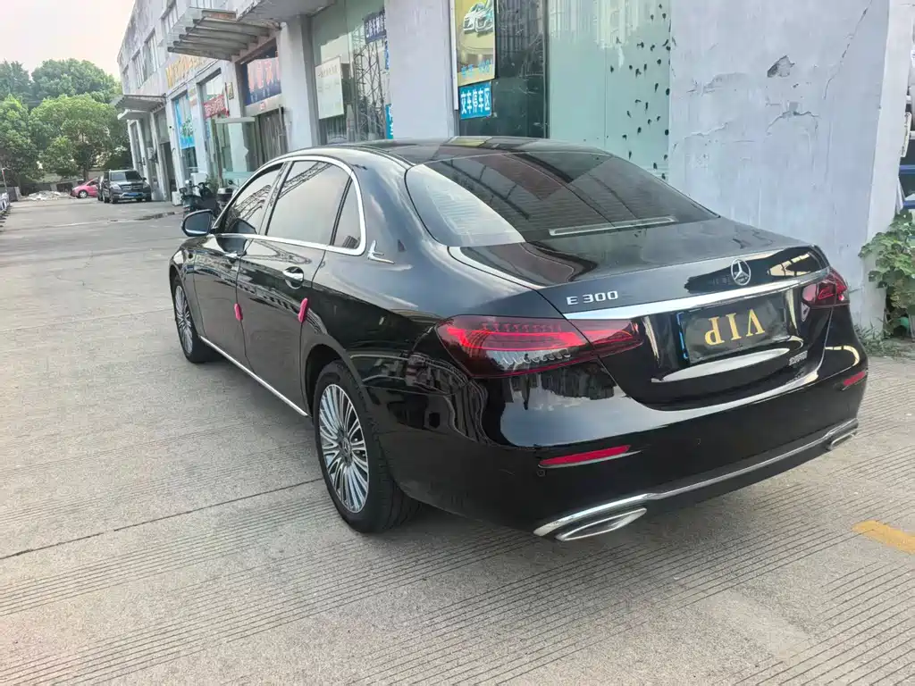 Mercedes-Benz E-Class 2023