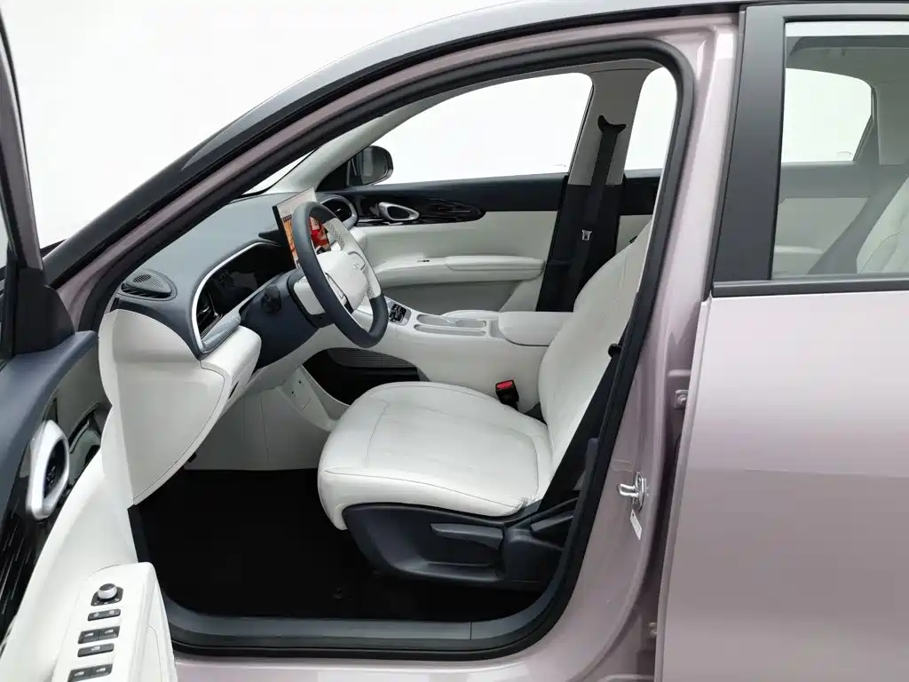 Geely Galaxy Starwish 2025 — фото 10