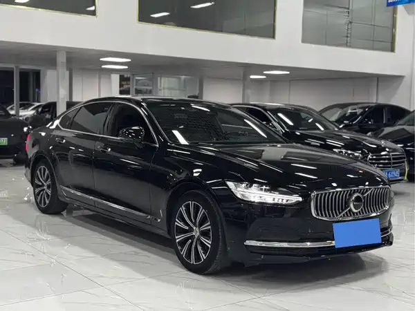 Volvo S90 2022
