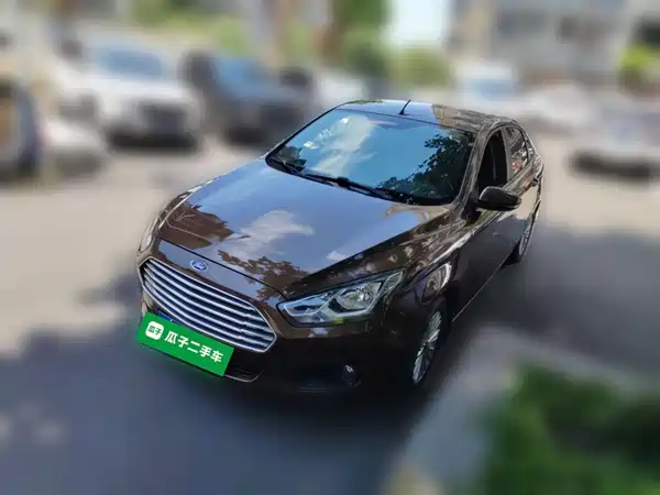 Ford Escort 2015