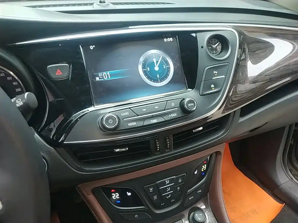 Buick Envision Plus 2016 — фото 13
