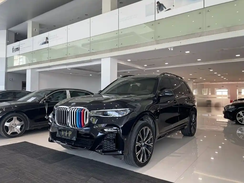 BMW X7 2019 — фото 1