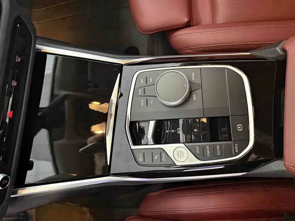 BMW 3 Series 2023 — фото 13