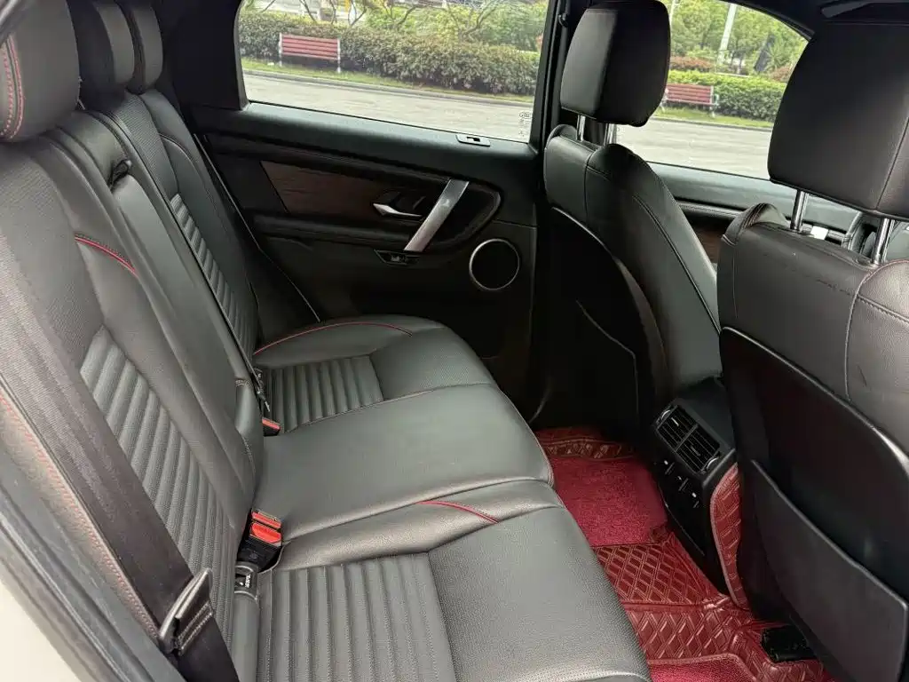 Land Rover Discovery Sport 2020 — фото 15