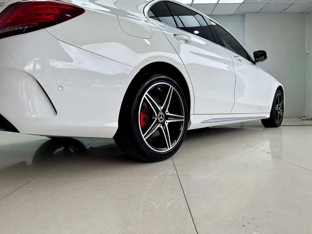 Mercedes-Benz C-Class 2019 — фото 20