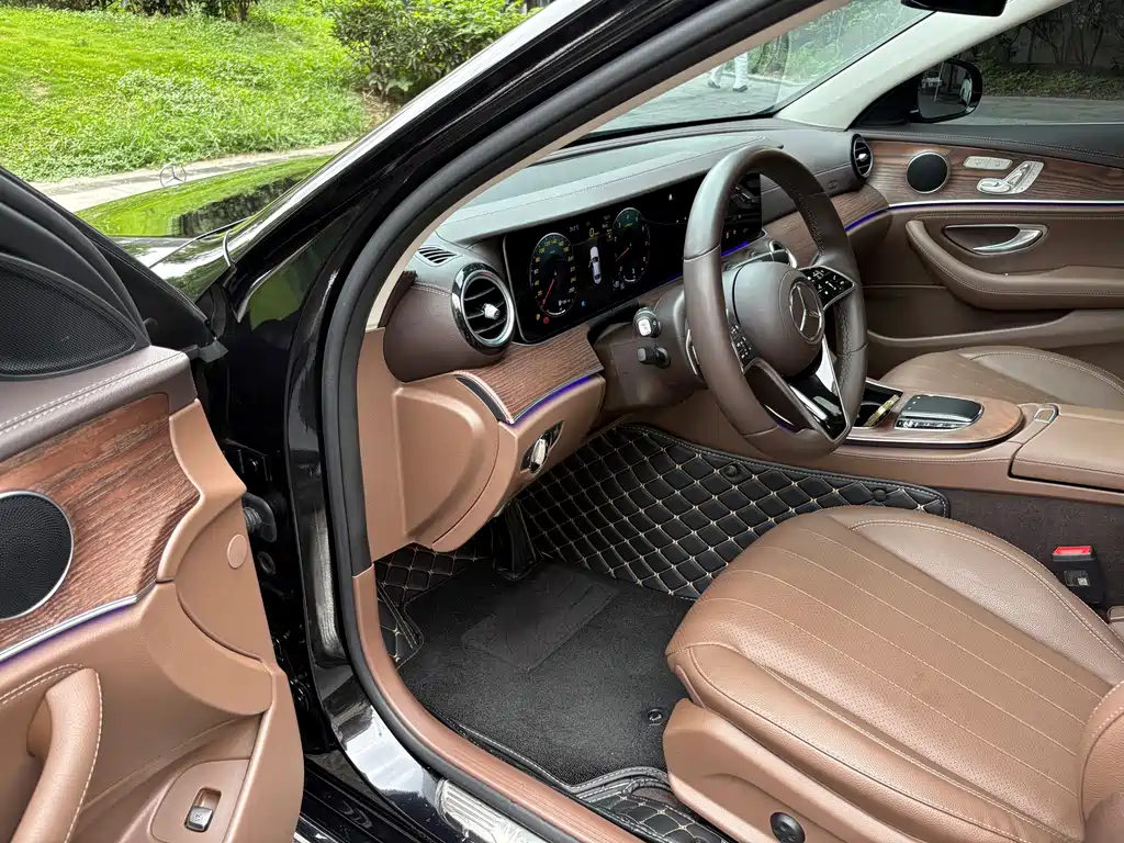 Mercedes-Benz E-Class 2023