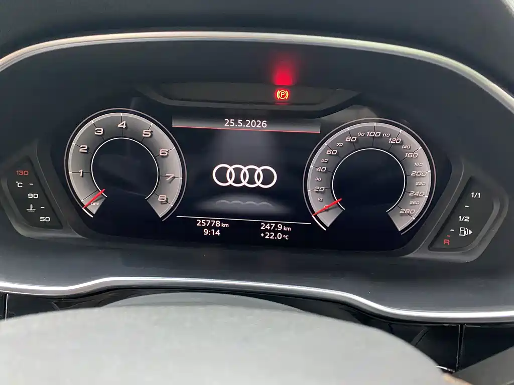 Audi Q3 2023 — фото 13