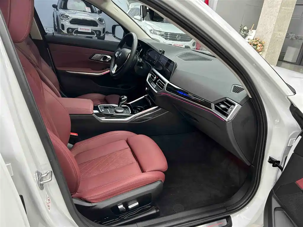 BMW 3 Series 2022 — фото 14