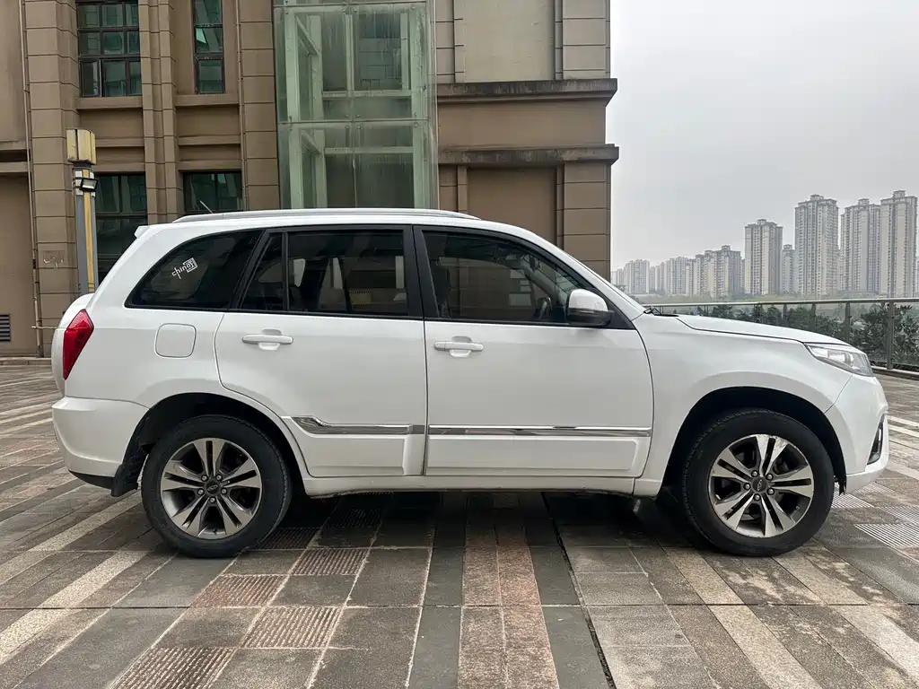 Chery Tiggo 3 2015 — фото 7