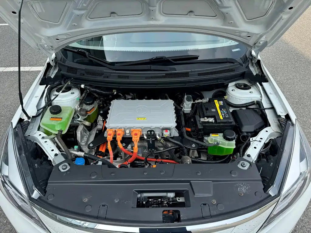Dongfeng E70 2020