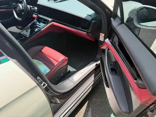 Porsche Panamera 2024