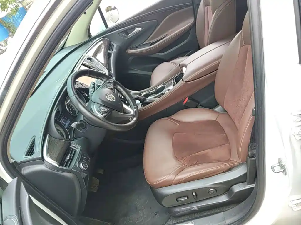 Buick Envision Plus 2017 — фото 15