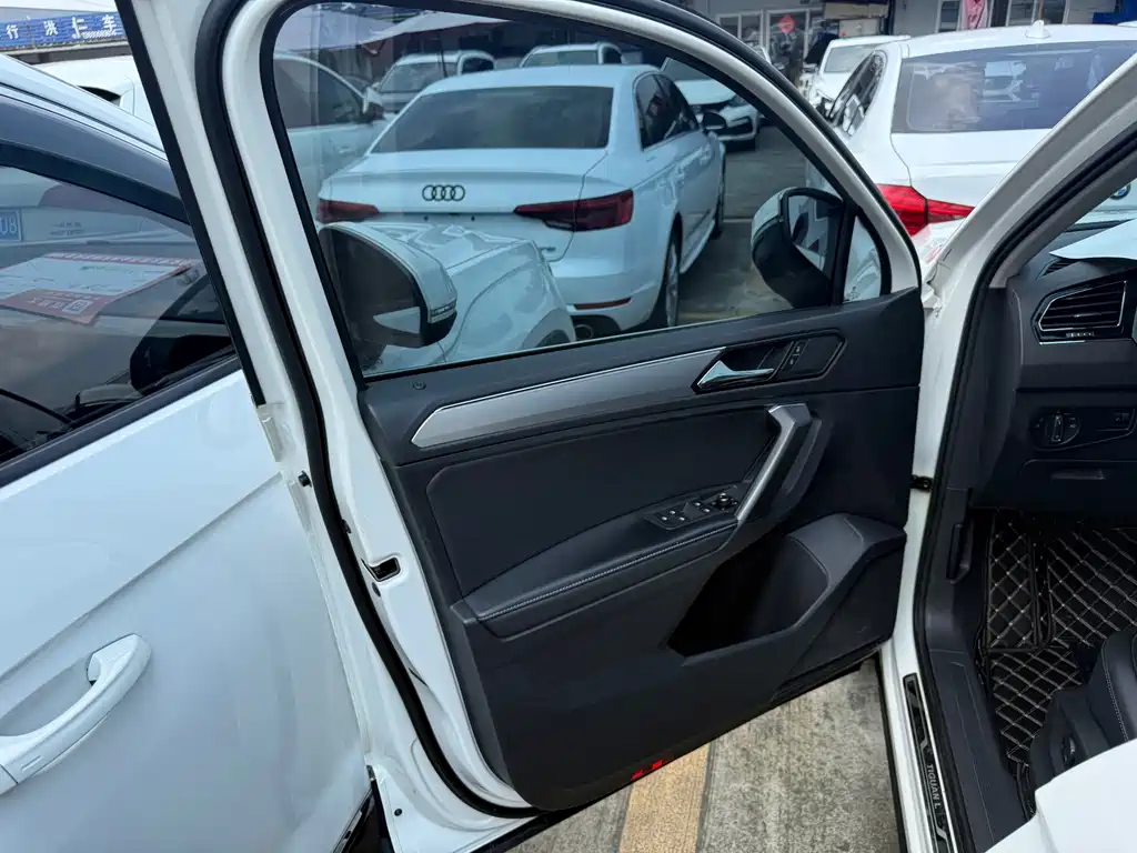 Volkswagen Tiguan L 2017